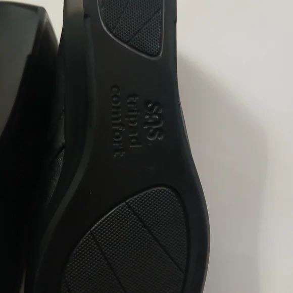 SAS Black Leather Comfort Loafers Women. - Picture 12 of 16